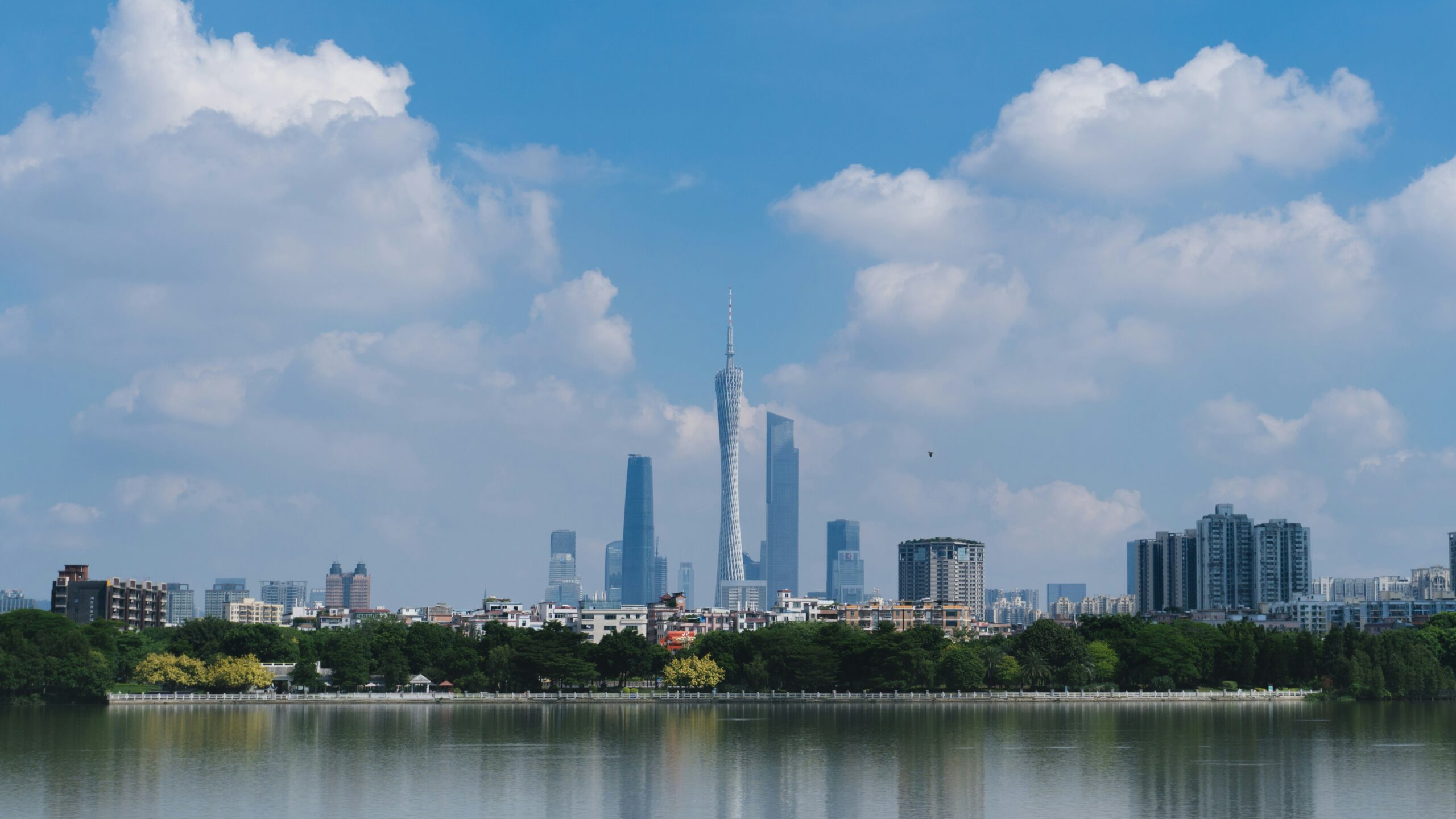  Guangzhou:  The Heart of Cantonese Culture and Cuisine
